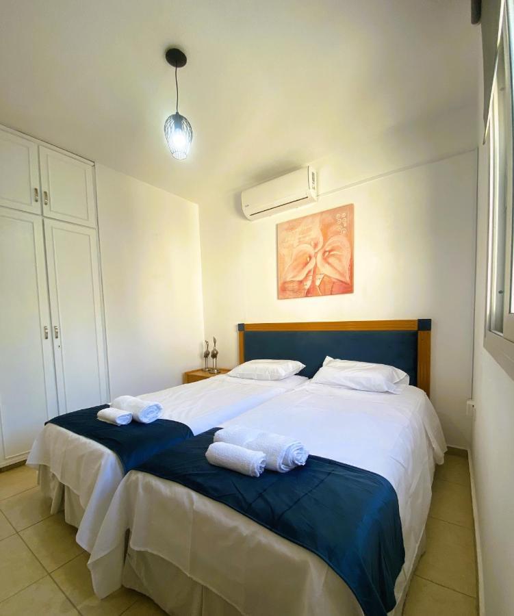 Penny'S Kato Paphos Apartment 외부 사진